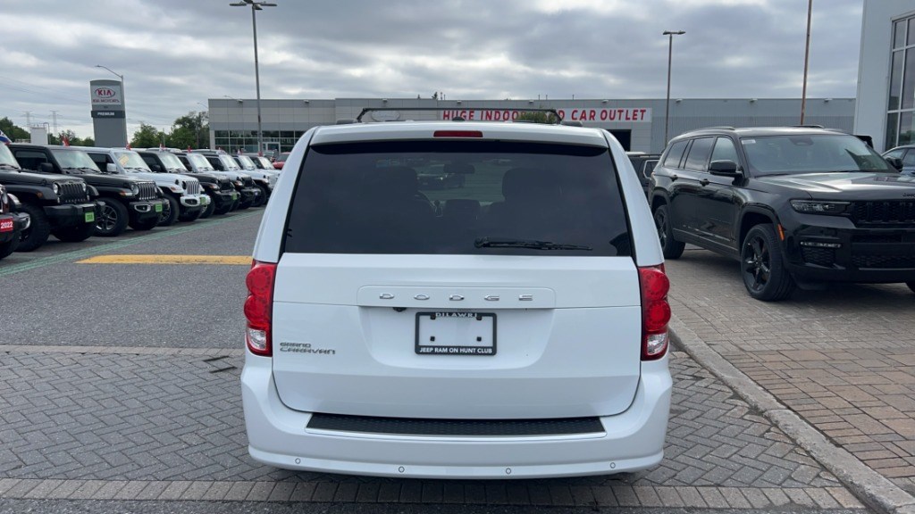 2020 Dodge Grand Caravan Premium Plus 2WD