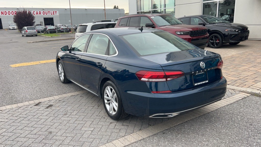 2021 Volkswagen Passat Highline Auto