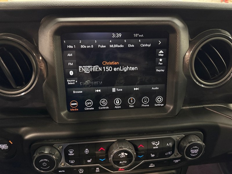 2023 Jeep Wrangler Sport Altitude WITH SOFT TOP !