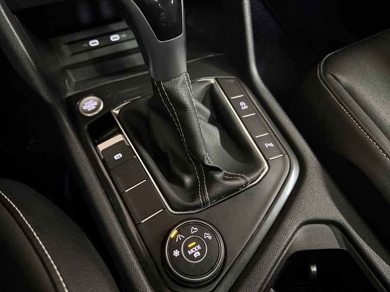 2023 Volkswagen Tiguan Comfortline R-Line Black Edition 4MOTION