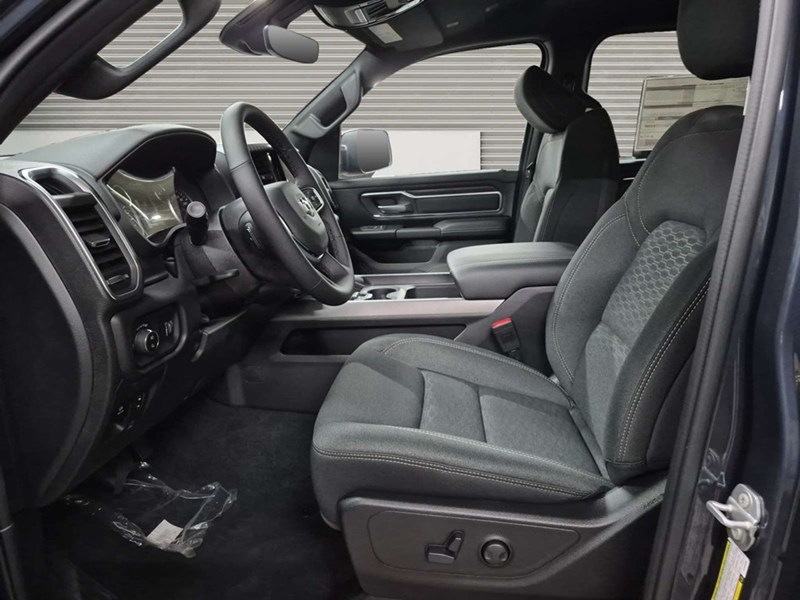 2027 RAM 1500 Big Horn 4x4 Crew Cab 5'7" Box