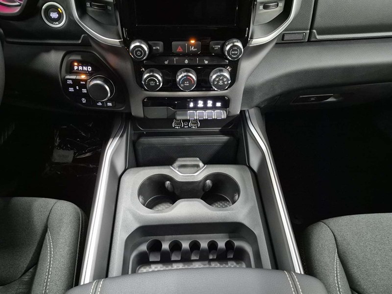 2027 RAM 1500 Big Horn 4x4 Crew Cab 5'7" Box