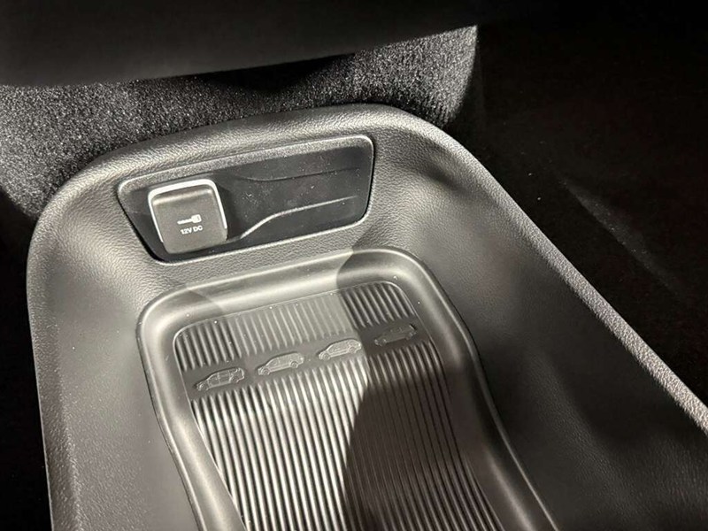 2027 Chrysler Grand Caravan SXT 2WD