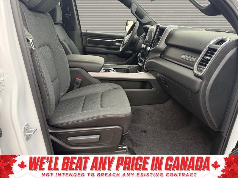 2025 RAM 1500 Big Horn Night Pkg 4x4 Crew Cab 5'7" Box