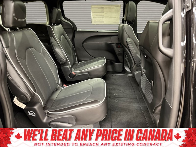 2027 Chrysler Pacifica Limited AWD