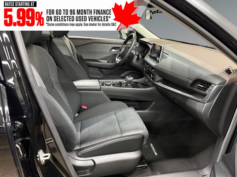 2023 Nissan Rogue AWD SV moonroof