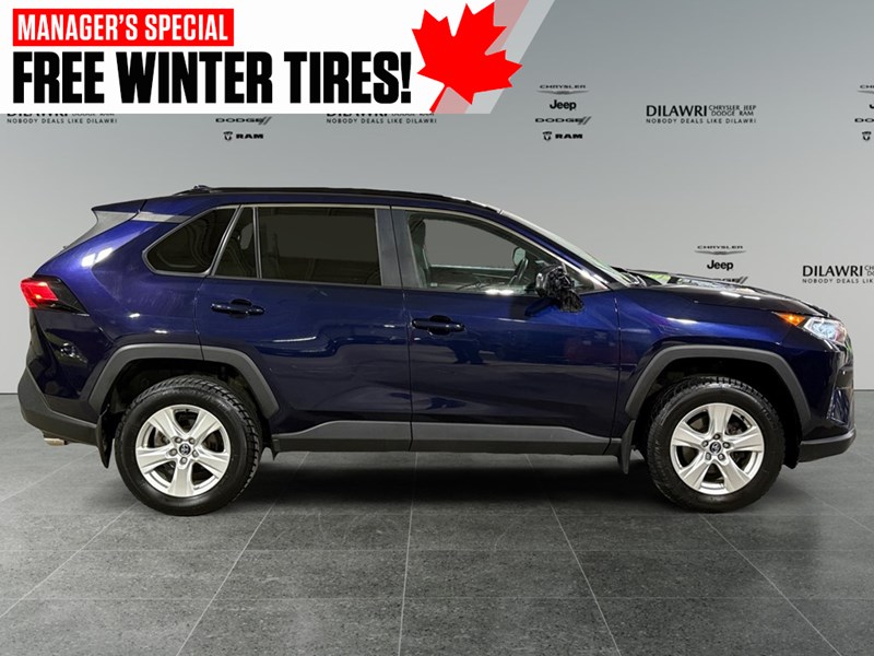 2019 Toyota RAV4 AWD XLE WITH TWO SETS OF TIRES