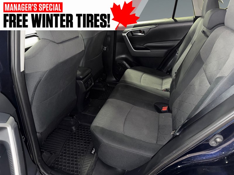 2019 Toyota RAV4 AWD XLE WITH TWO SETS OF TIRES
