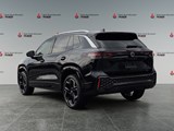 2025 Volkswagen Tiguan Highline R-Line image 3