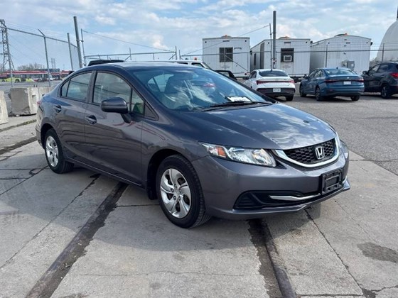2015 Honda Civic LX (CVT)