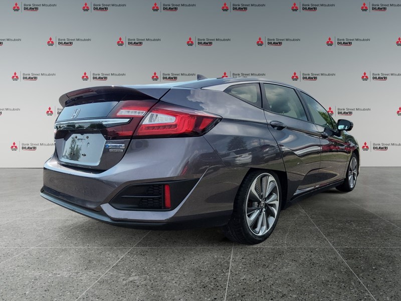 2018 Honda Clarity Plug-In Hybrid Touring Sedan