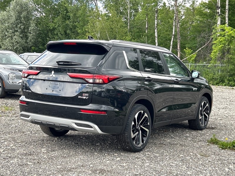 2024 Mitsubishi Outlander PHEV SEL S-AWC