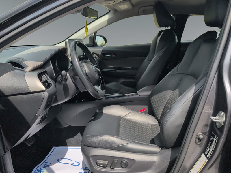2022 Toyota C-HR Limited FWD