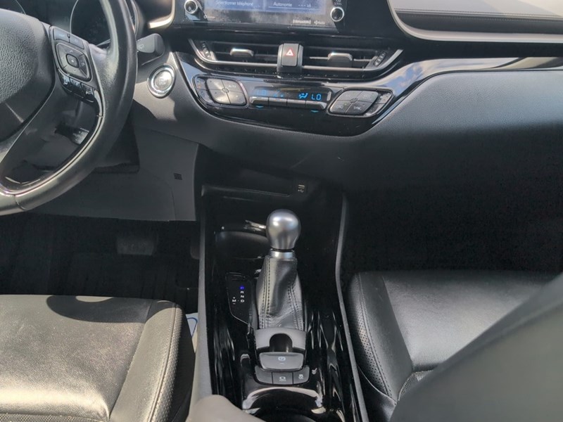 2022 Toyota C-HR Limited FWD