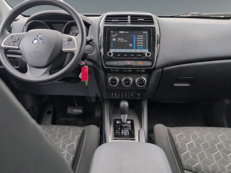 2022 Mitsubishi RVR ES AWC