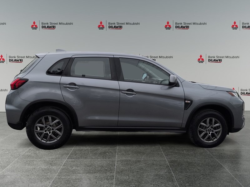 2022 Mitsubishi RVR ES AWC