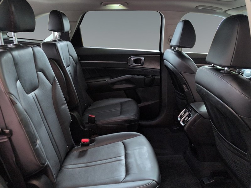2025 Kia Sorento X-Line AWD