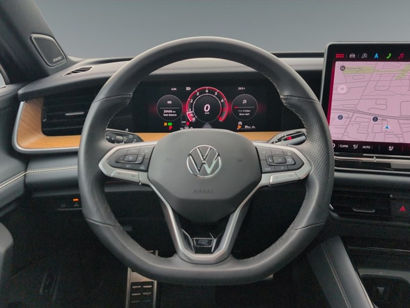 2025 Volkswagen Tiguan Highline R-Line 4MOTION