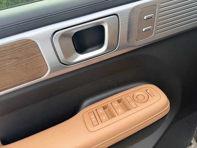 2025 Hyundai Santa Fe Luxury AWD
