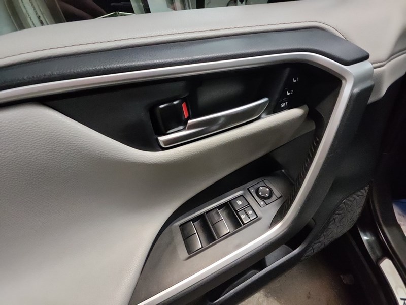 2019 Toyota RAV4 AWD Limited