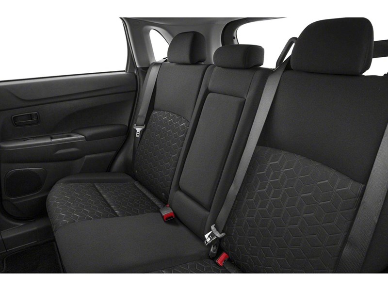 2027 Mitsubishi RVR ES AWC