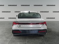 2025 Hyundai Elantra Essential IVT