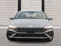 2025 Hyundai Elantra HEV Luxury DCT