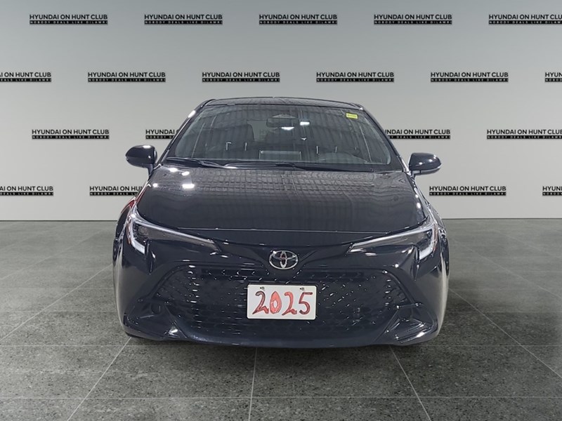 2025 Toyota Corolla Hatchback SE CVT