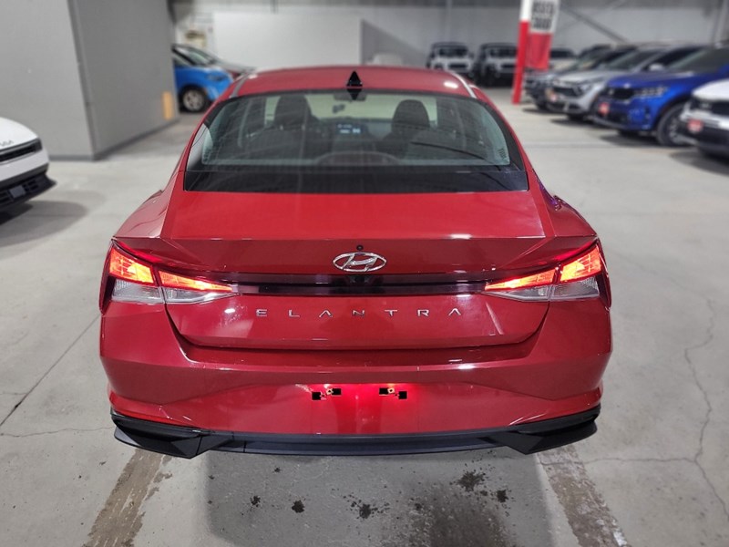 2021 Hyundai Elantra Preferred IVT