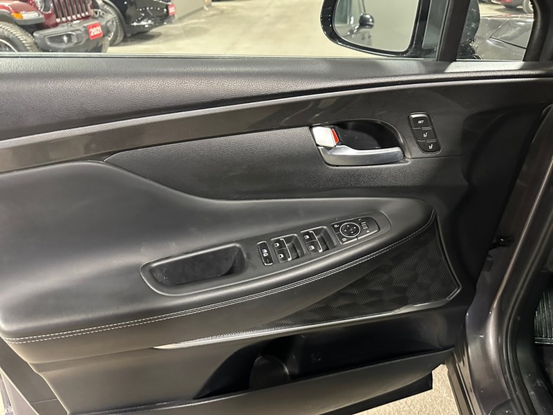 2023 Hyundai Santa Fe HEV Luxury AWD