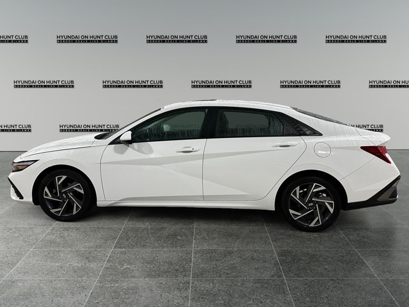 2024 Hyundai Elantra Preferred IVT w/Tech Pkg
