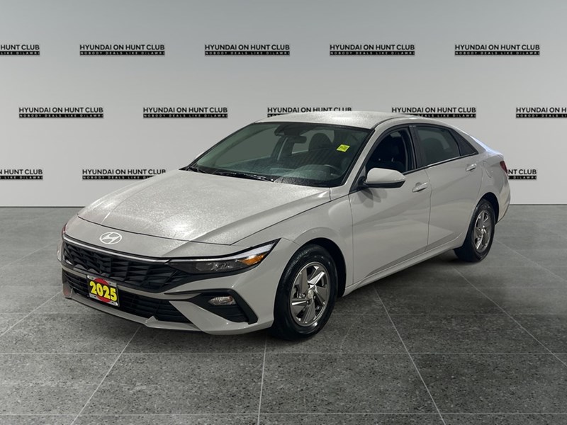 2025 Hyundai Elantra Essential IVT