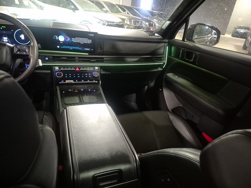 2025 Hyundai Santa Fe Ultimate Calligraphy AWD