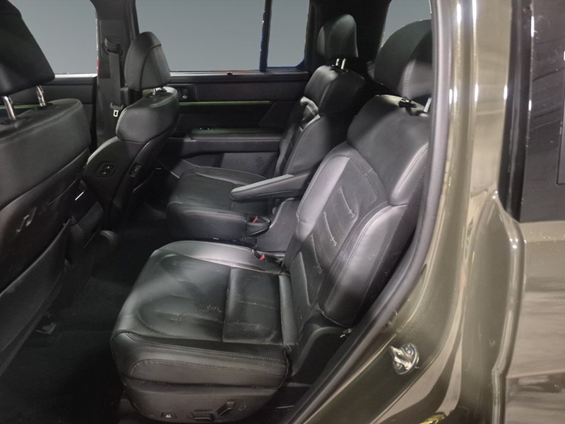 2025 Hyundai Santa Fe Ultimate Calligraphy AWD