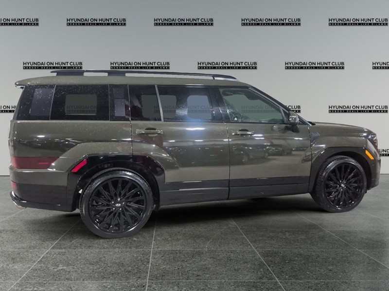 2025 Hyundai Santa Fe Ultimate Calligraphy AWD