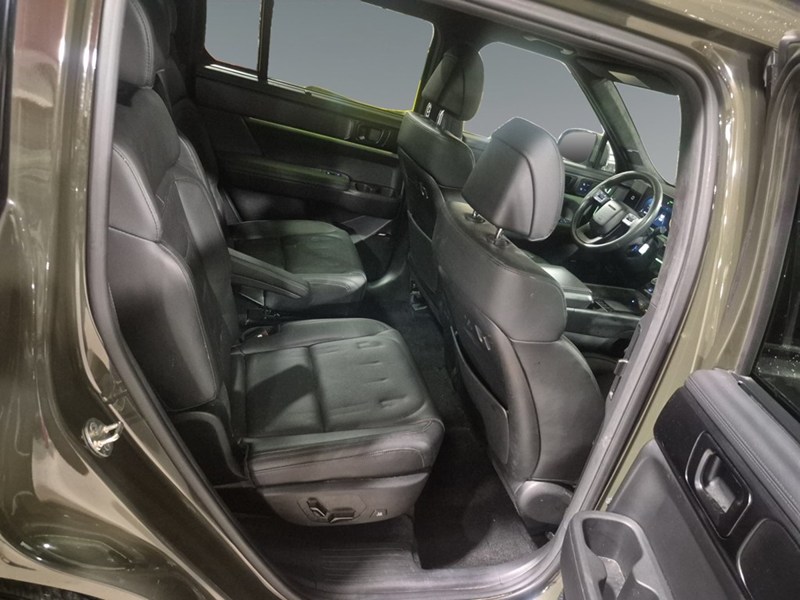 2025 Hyundai Santa Fe Ultimate Calligraphy AWD