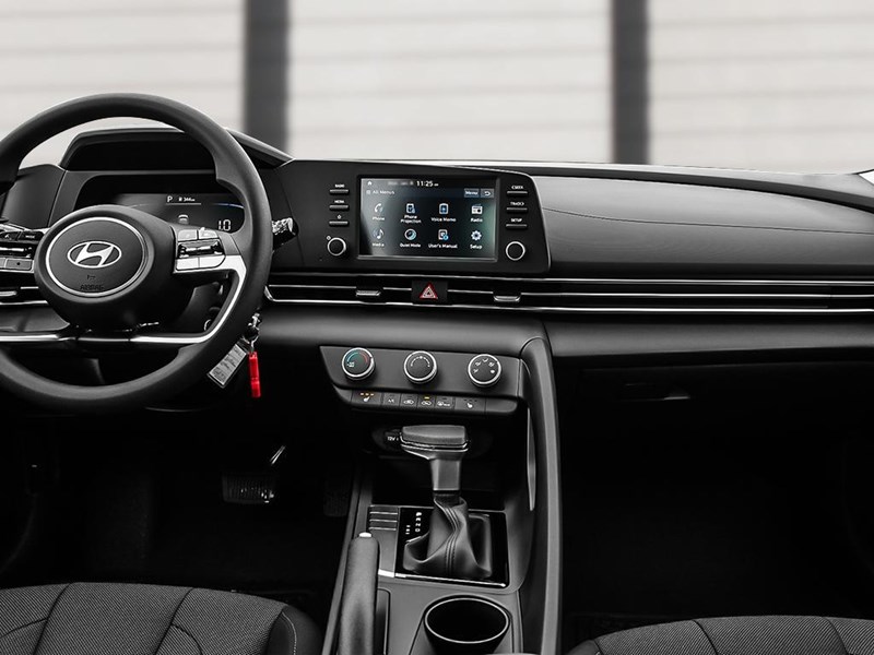 2026 Hyundai Elantra Essential IVT