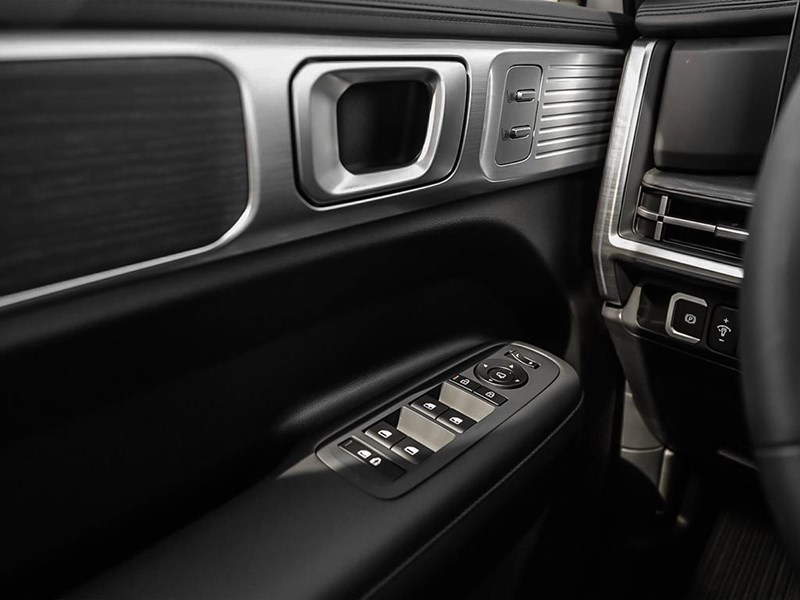 2025 Hyundai Santa Fe Luxury AWD