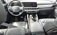 2024 Kia Telluride SX Limited / HEADS UP DISPLY, NAV, PANORAMIC ROOF