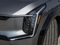 2026 Kia EV9 Land w/Premium Package AWD