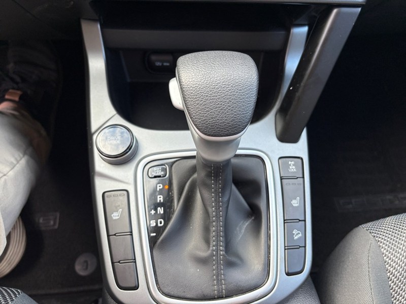 2024 Kia Seltos LX AWD/ CAR PLAY /  LANE SAFETY/ BLIND SPOT