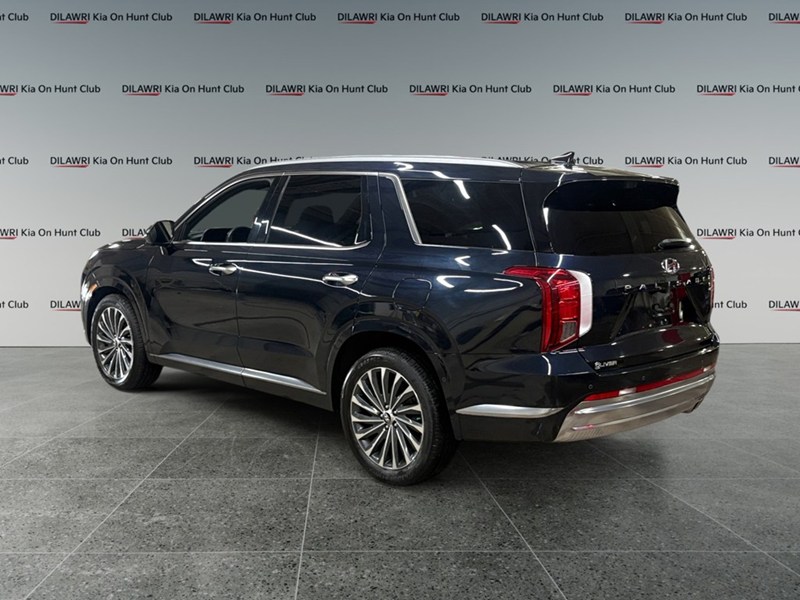 2023 Hyundai Palisade Ultimate Calligraphy 7-Pass./ OFF LEASE/ PANO ROOF