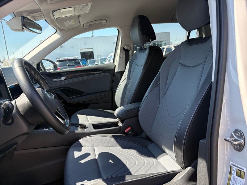 2026 Volkswagen Tiguan Comfortline AWD / LANE KEEP/ BLIND SPOT/ CAR PLAY