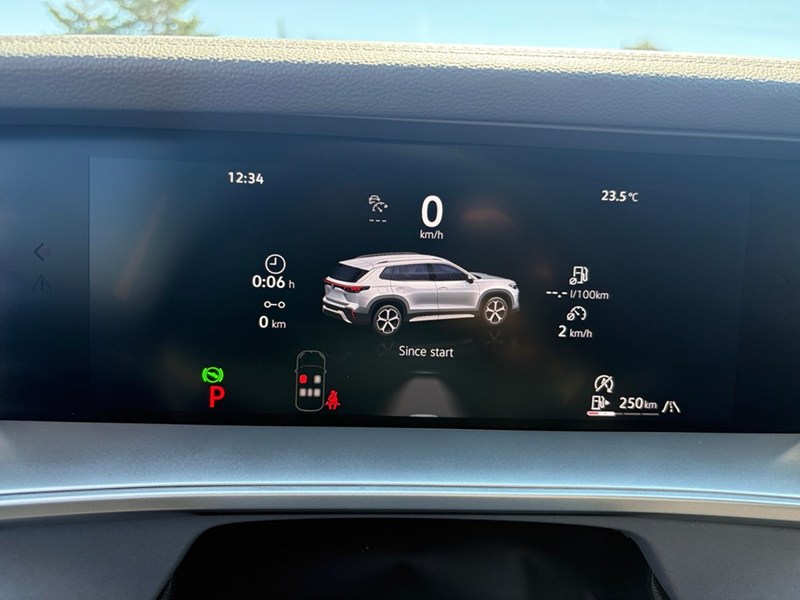 2026 Volkswagen Tiguan Comfortline AWD / LANE KEEP/ BLIND SPOT/ CAR PLAY