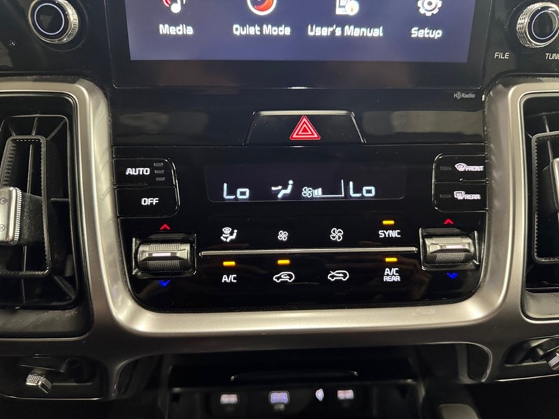 2023 Kia Sorento LX Premium AWD