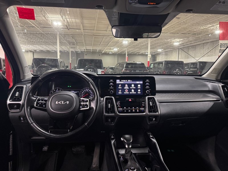 2023 Kia Sorento LX Premium AWD