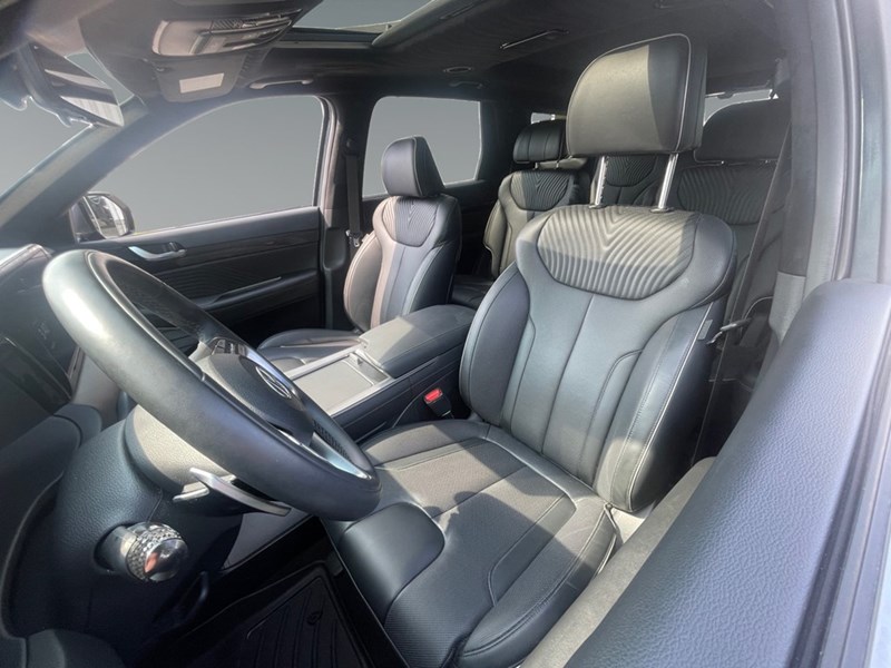 2025 Hyundai Palisade Ultimate Calligraphy 7-Passenger AWD