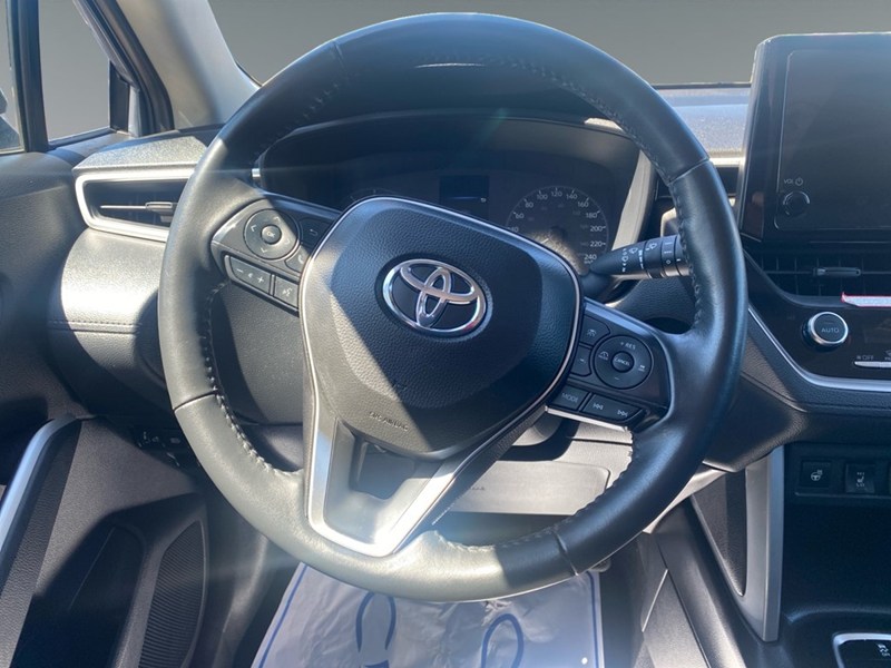 2024 Toyota Corolla Cross LE FWD
