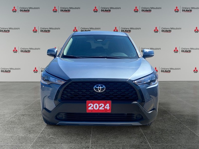 2024 Toyota Corolla Cross LE FWD