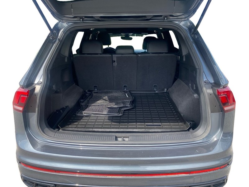 2023 Volkswagen Tiguan Comfortline R-Line Black Edition 4MOTION